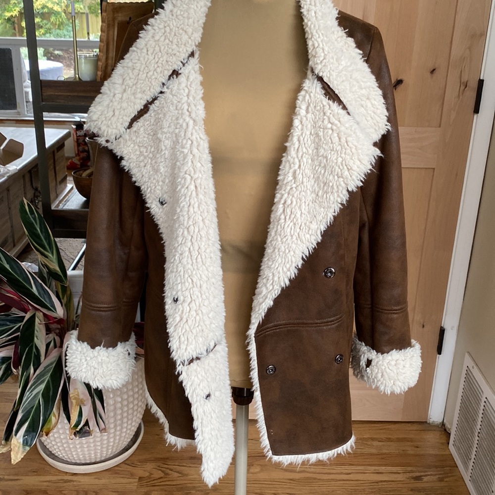 Velvet Karaganda Sherpa jacket